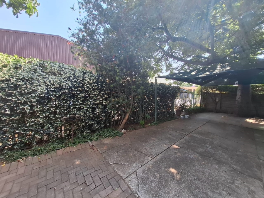 4 Bedroom Property for Sale in Rustenburg Central North West